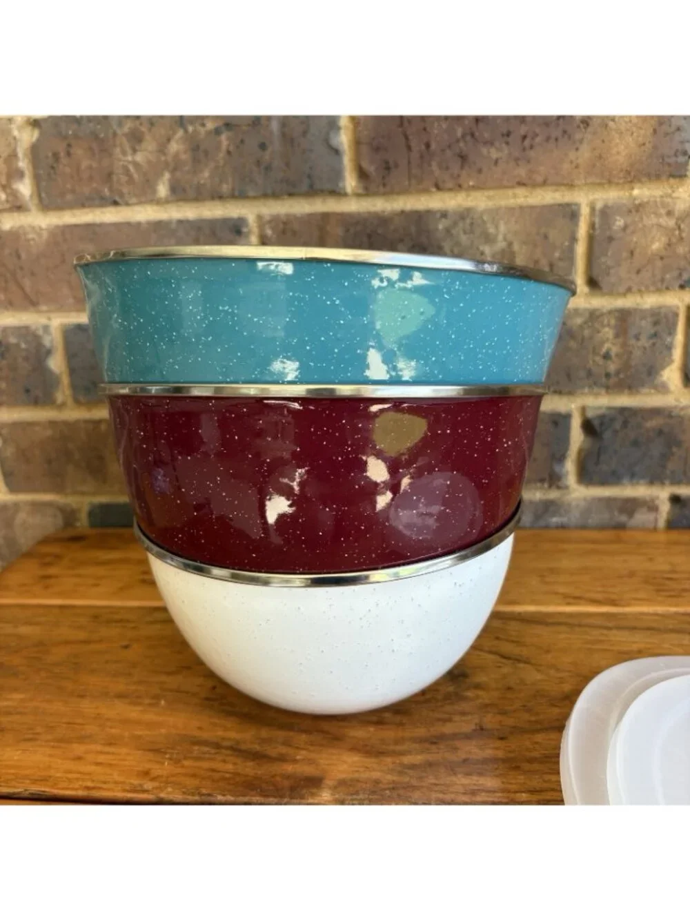 The Pioneer Woman Enamelware Mixing Bowls Set Of 3 With Lids Nesting